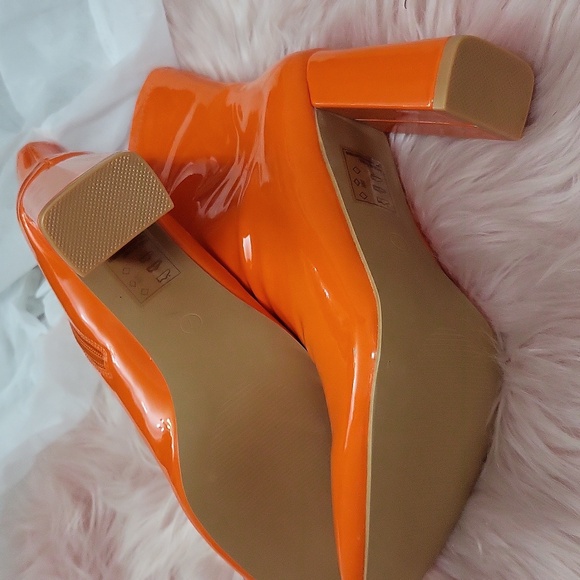 Brand New SHEIN PATENT LEATHER GOGO BOOTIES-7 - Picture 5 of 5